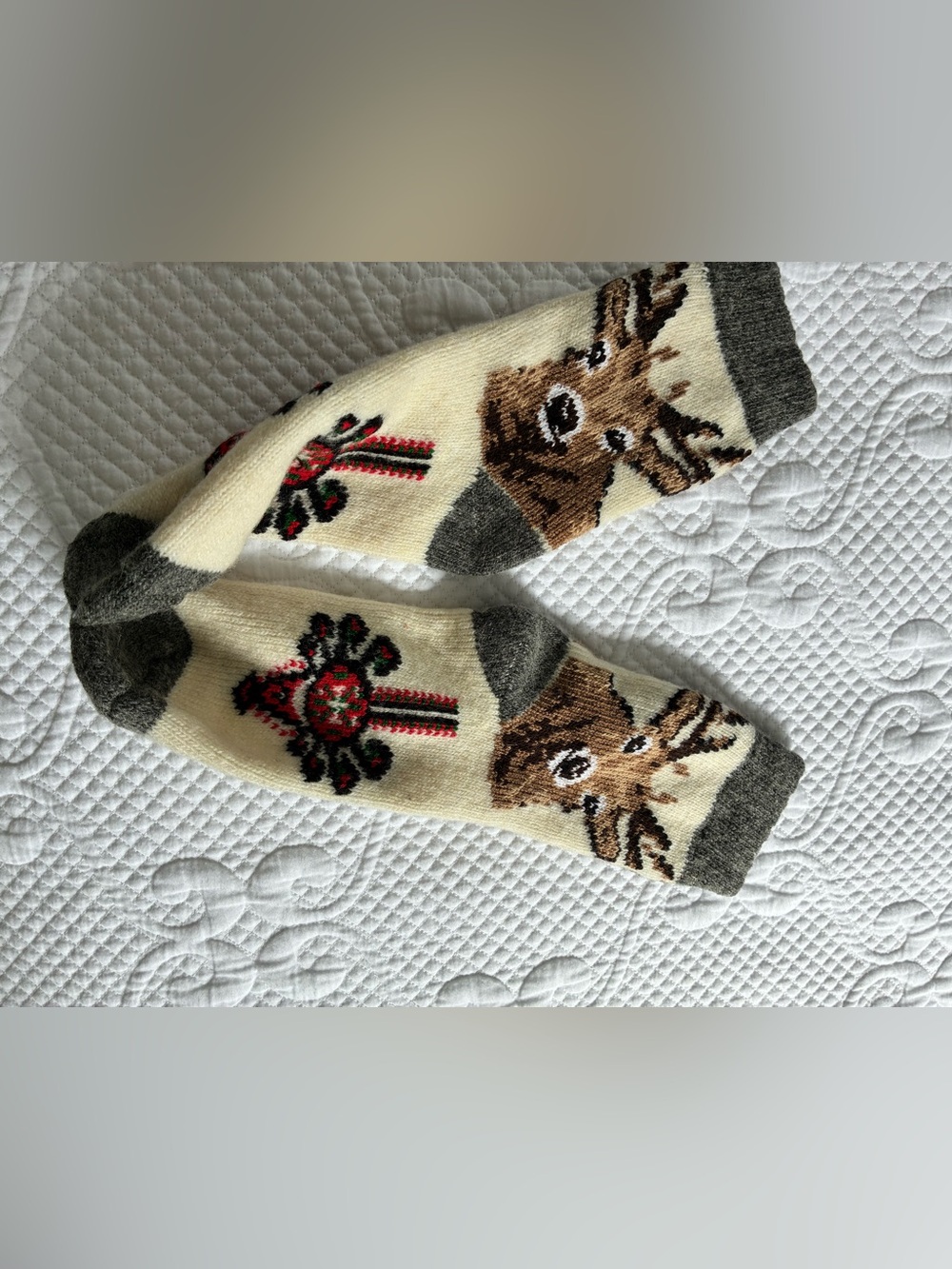 Men's Cream Holiday Reindeer Crew Socks
